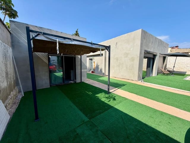 3 Zimmer Villa zu verkaufen in Vistahermosa, Alicante / Alacant Stadt mit Pool Garage - 760.000 € (Ref: 10062539)