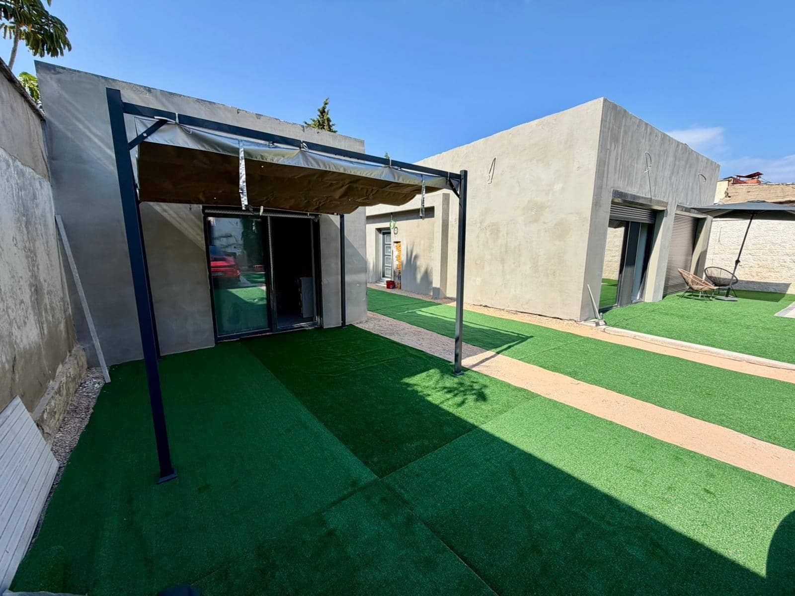 3 Zimmer Villa zu verkaufen in Alicante / Alacant Stadt mit Pool Garage - 760.000 € (Ref: 10062539)