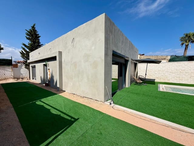 3 Zimmer Villa zu verkaufen in Vistahermosa, Alicante / Alacant Stadt mit Pool Garage - 760.000 € (Ref: 10062539)