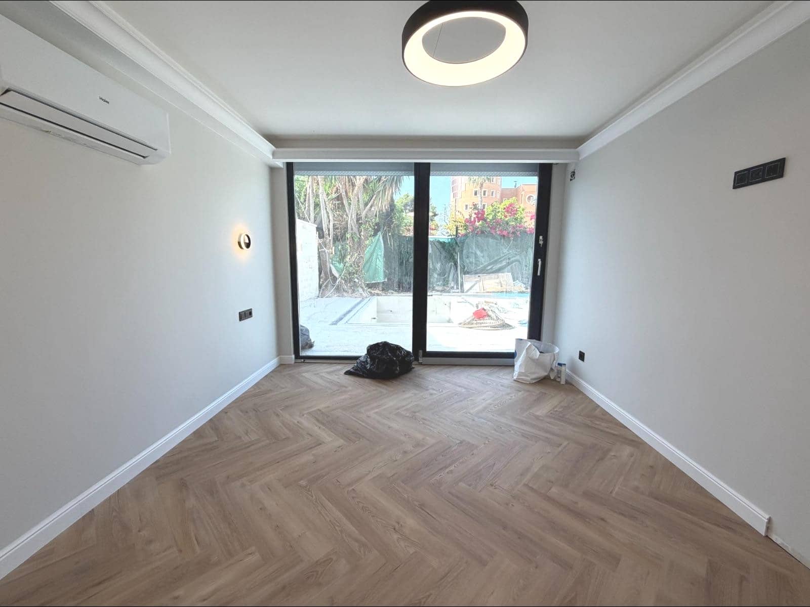 3 Zimmer Villa zu verkaufen in Alicante / Alacant Stadt mit Pool Garage - 760.000 € (Ref: 10062539)