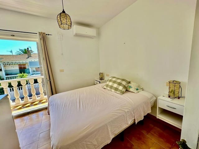 2 makuuhuone Bungalow myytävänä paikassa Gran Alacant, Santa Pola mukana uima-altaan - 190 000 € (Ref: 10062540)