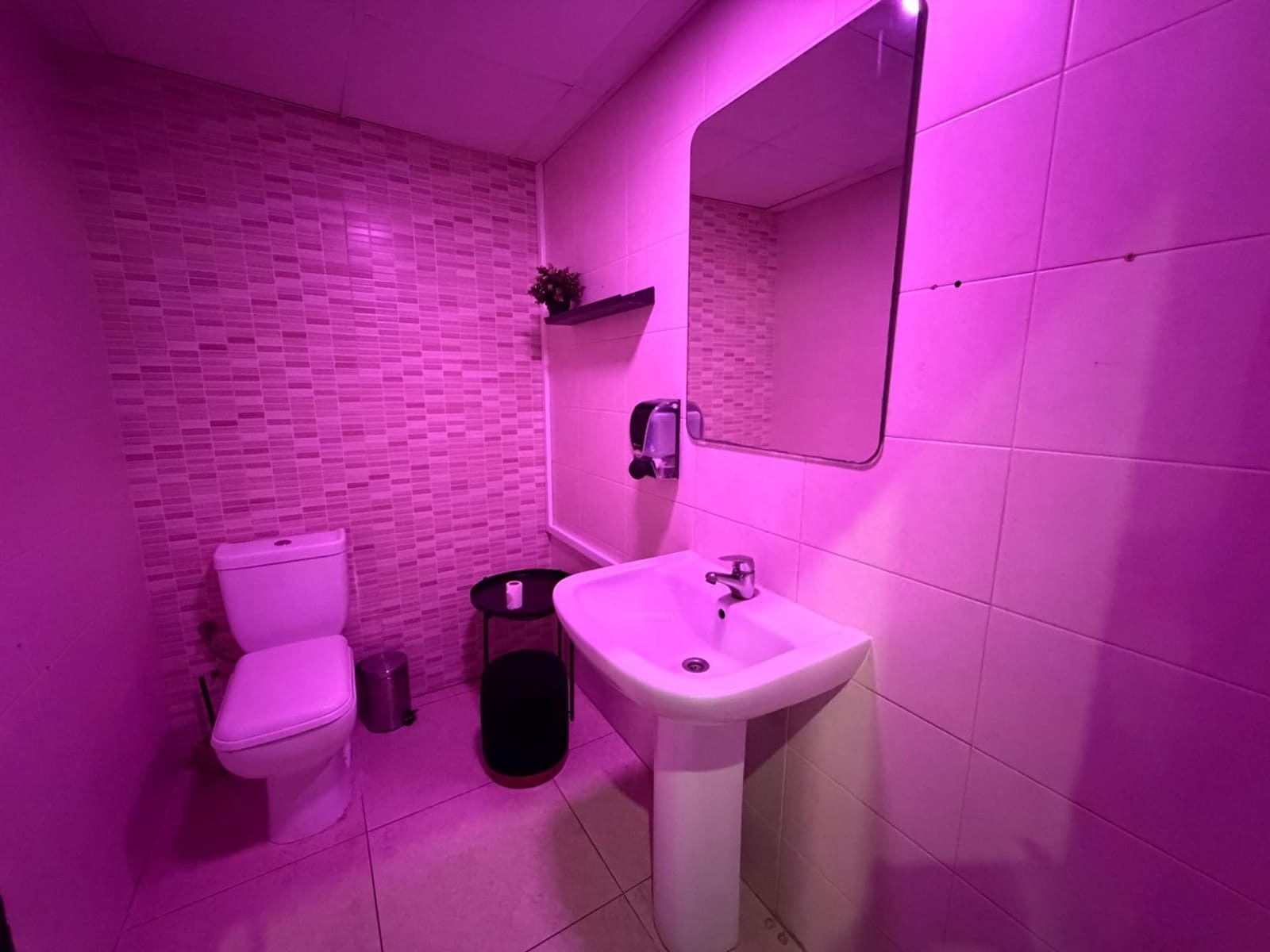 Kaupallinen myytävänä paikassa Alicante kaupunki - 99 900 € (Ref: 10062541)