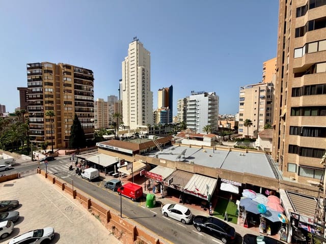 3 Zimmer Wohnung zu verkaufen in Levante, Benidorm mit Garage - 180.000 € (Ref: 10062543)