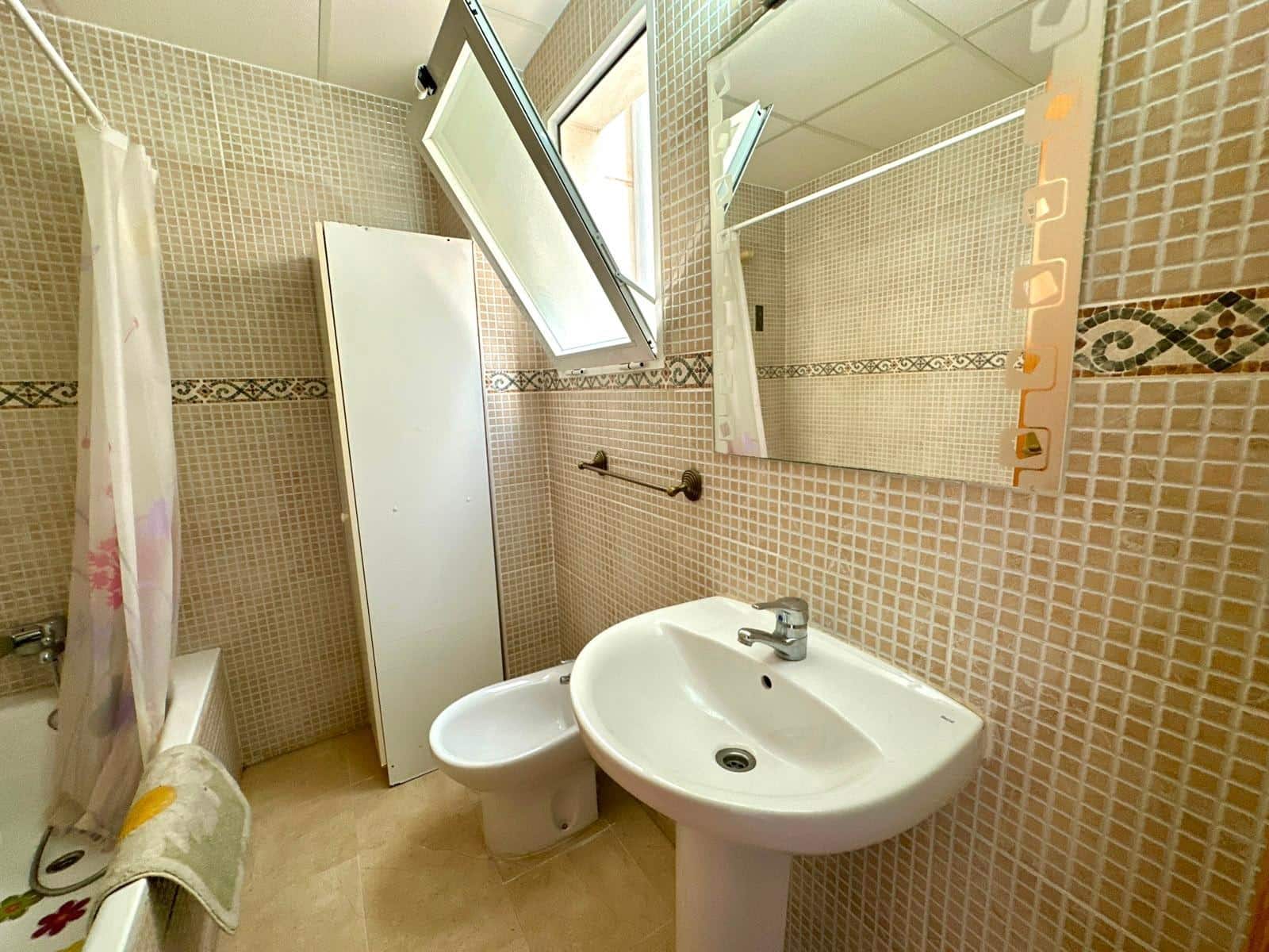 3 sovrum Lägenhet till salu i Alicante stad med pool garage - 260 000 € (Ref: 10062546)