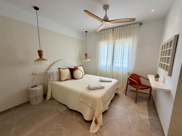 4 quarto Hotel para venda em Cala de Finestrat, Finestrat - 1 280 000 € (Ref: 10062547)