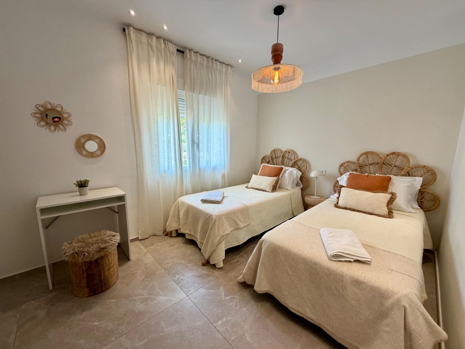 4 quarto Hotel para venda em Cala de Finestrat - 1 280 000 € (Ref: 10062547)