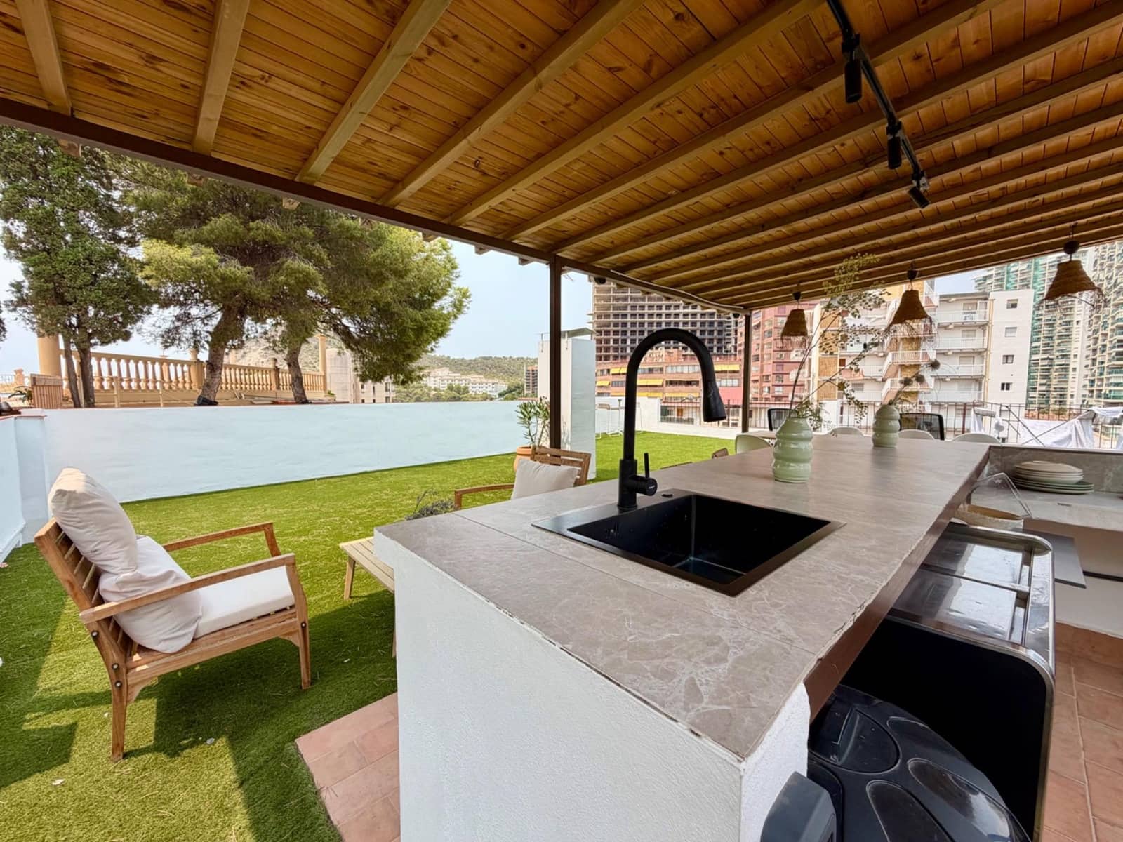4 quarto Hotel para venda em Cala de Finestrat - 1 280 000 € (Ref: 10062547)