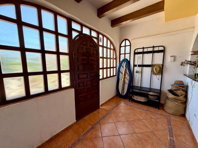 3 bedroom Villa for sale in El Campello with pool garage - € 449,000 (Ref: 10062548)