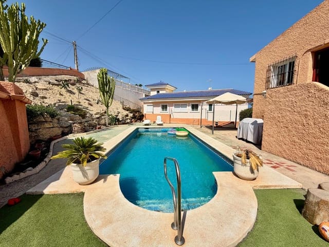 3 Zimmer Villa zu verkaufen in El Campello mit Pool Garage - 449.000 € (Ref: 10062548)