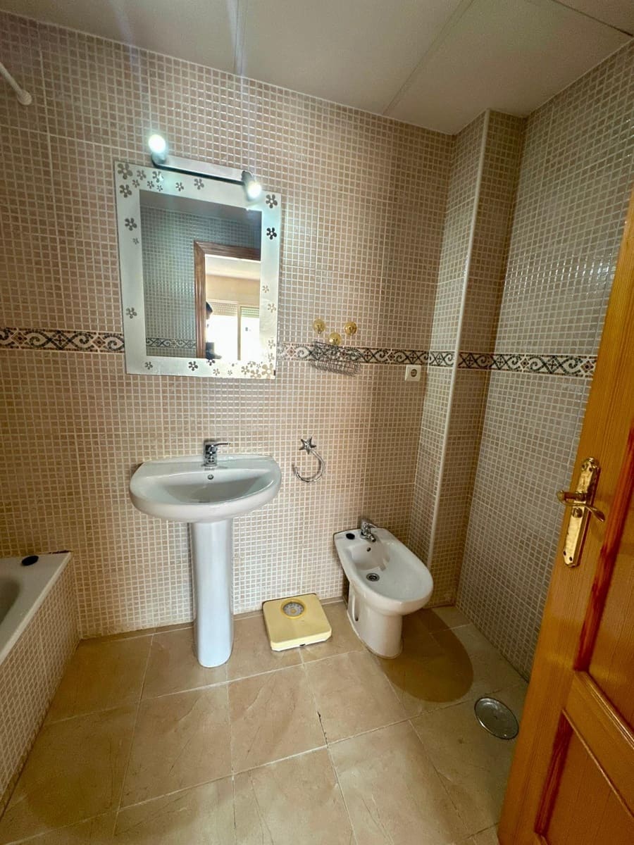 3 soveværelse Lejlighed til salg i Alicante by med swimmingpool garage - € 260.000 (Ref: 10064695)