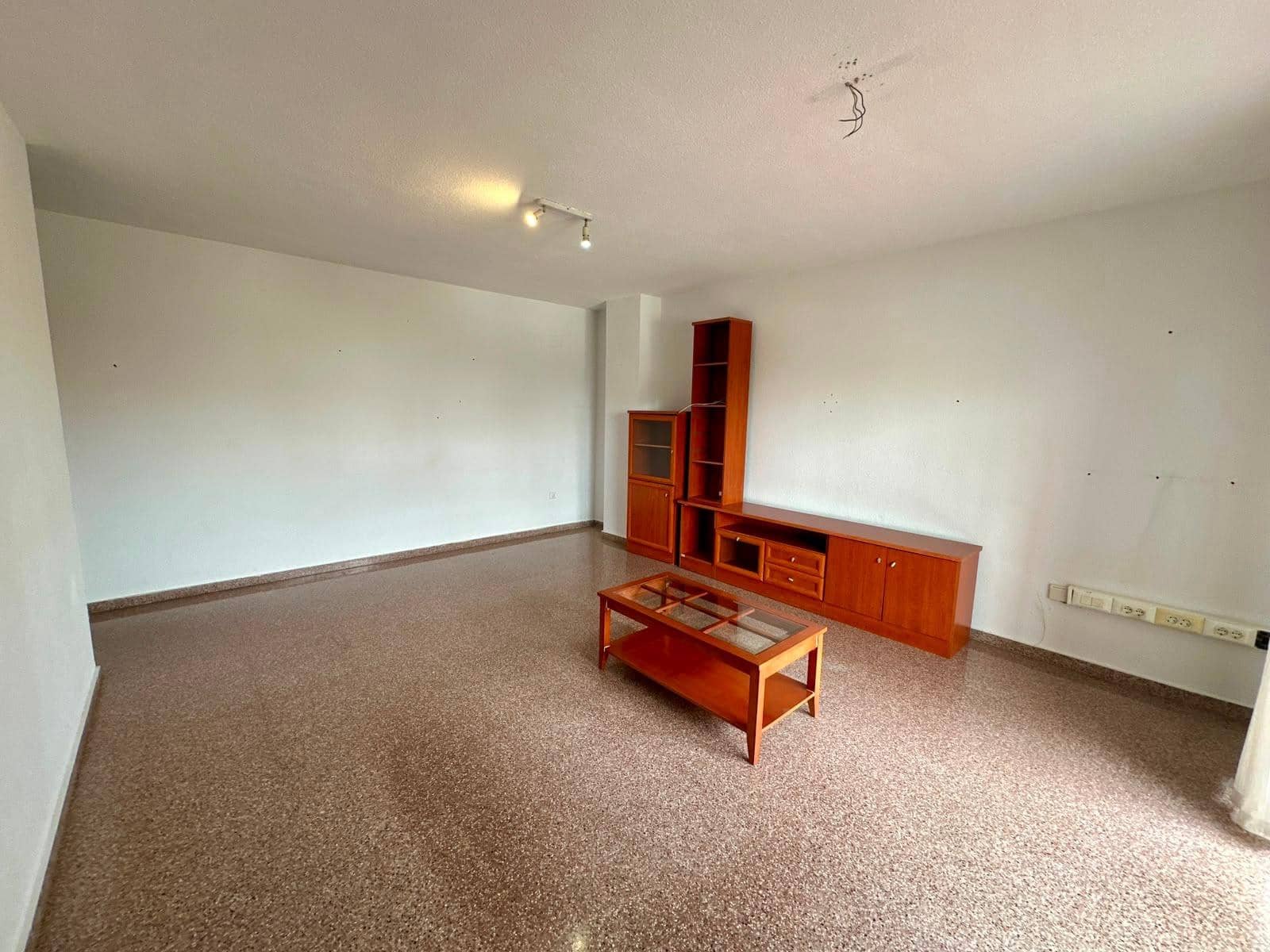3 soveværelse Lejlighed til salg i Alicante by med swimmingpool garage - € 260.000 (Ref: 10064695)