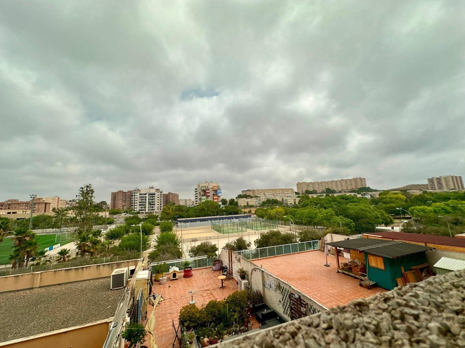 3 soveværelse Lejlighed til salg i Alicante by med swimmingpool garage - € 260.000 (Ref: 10064695)