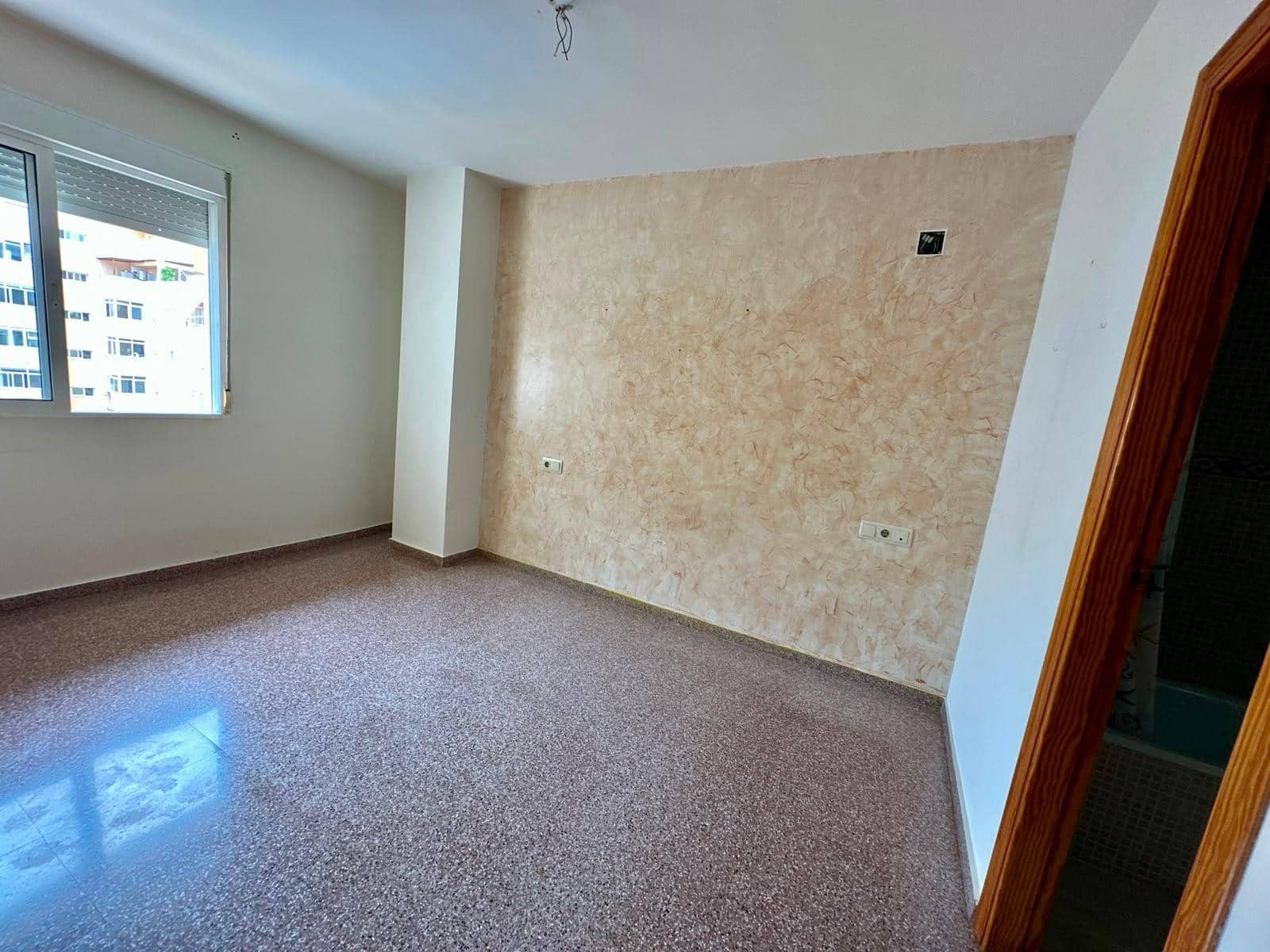 3 soveværelse Lejlighed til salg i Alicante by med swimmingpool garage - € 260.000 (Ref: 10064695)
