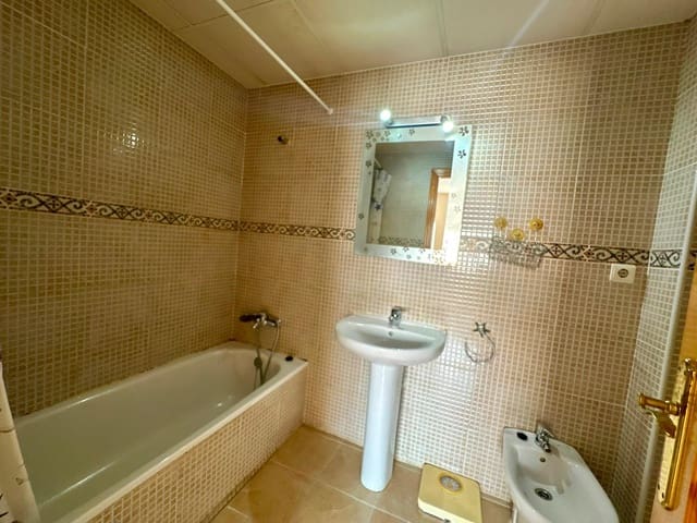 3 soveværelse Lejlighed til salg i Alicante by med swimmingpool garage - € 260.000 (Ref: 10064695)