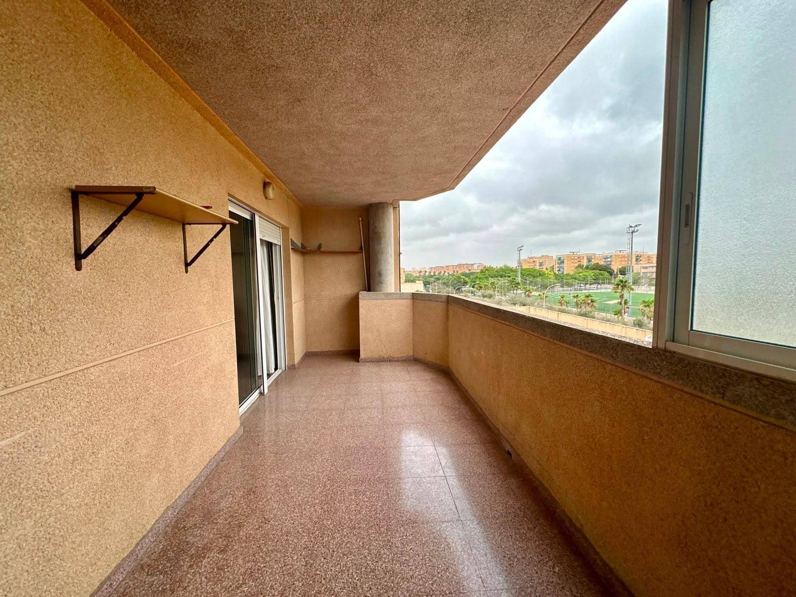 3 soveværelse Lejlighed til salg i Alicante by med swimmingpool garage - € 260.000 (Ref: 10064695)