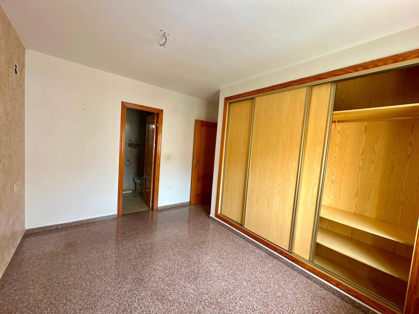 3 soveværelse Lejlighed til salg i Alicante by med swimmingpool garage - € 260.000 (Ref: 10064695)