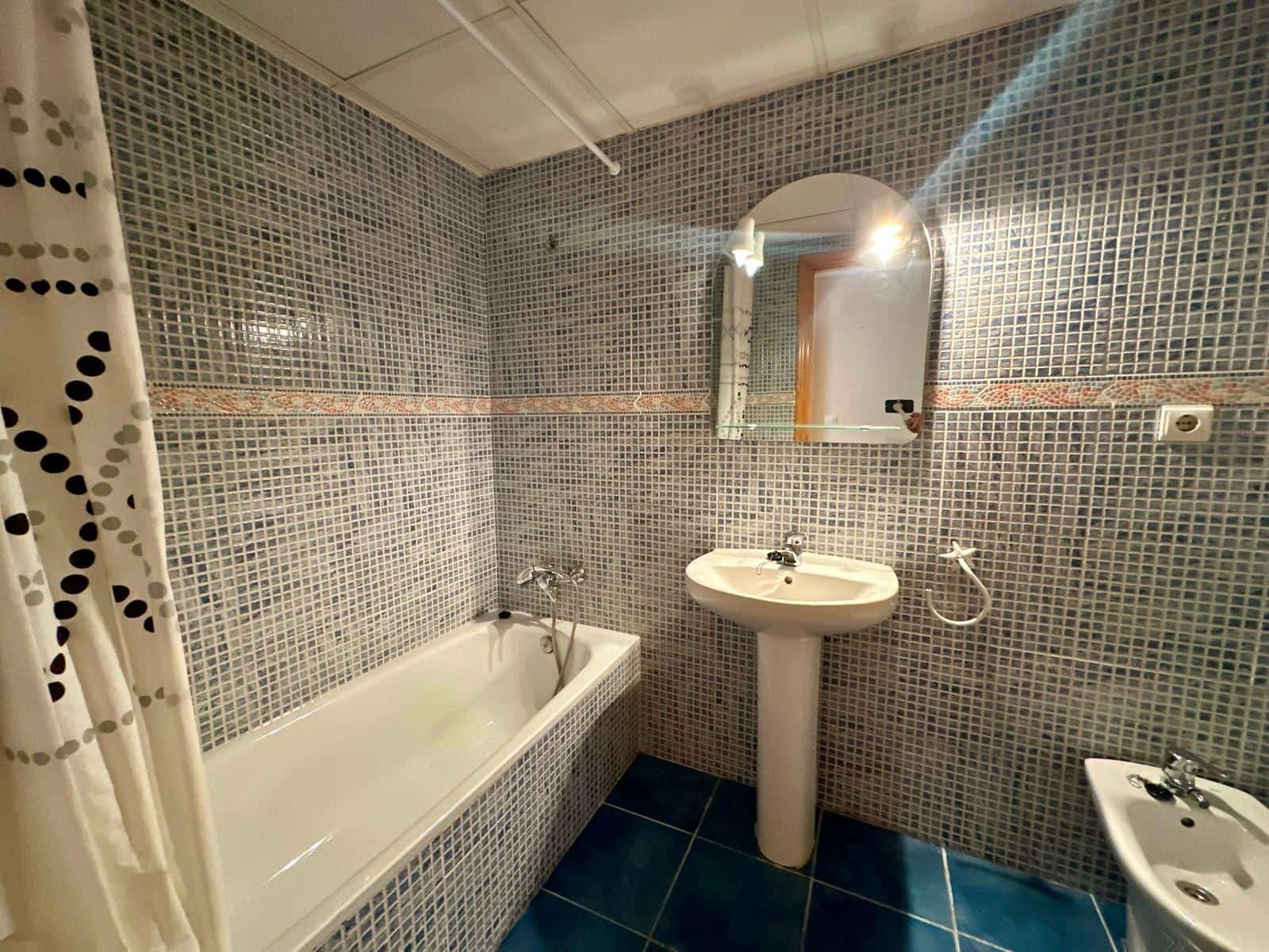 3 soveværelse Lejlighed til salg i Alicante by med swimmingpool garage - € 260.000 (Ref: 10064695)