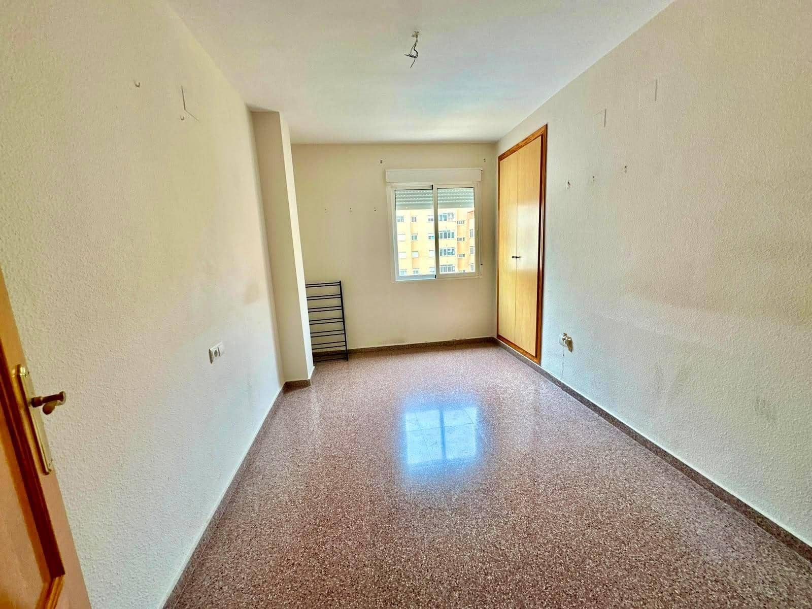3 bedroom Flat for sale in Alicante / Alacant city with pool garage - € 260,000 (Ref: 10064695)
