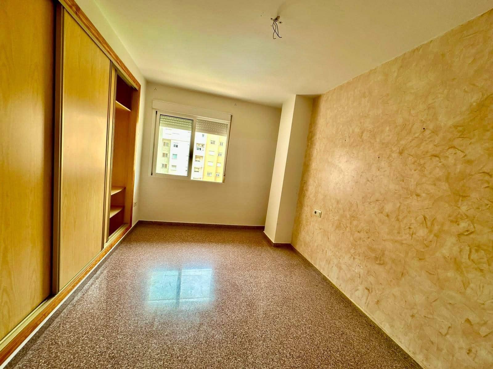 3 bedroom Flat for sale in Alicante / Alacant city with pool garage - € 260,000 (Ref: 10064695)
