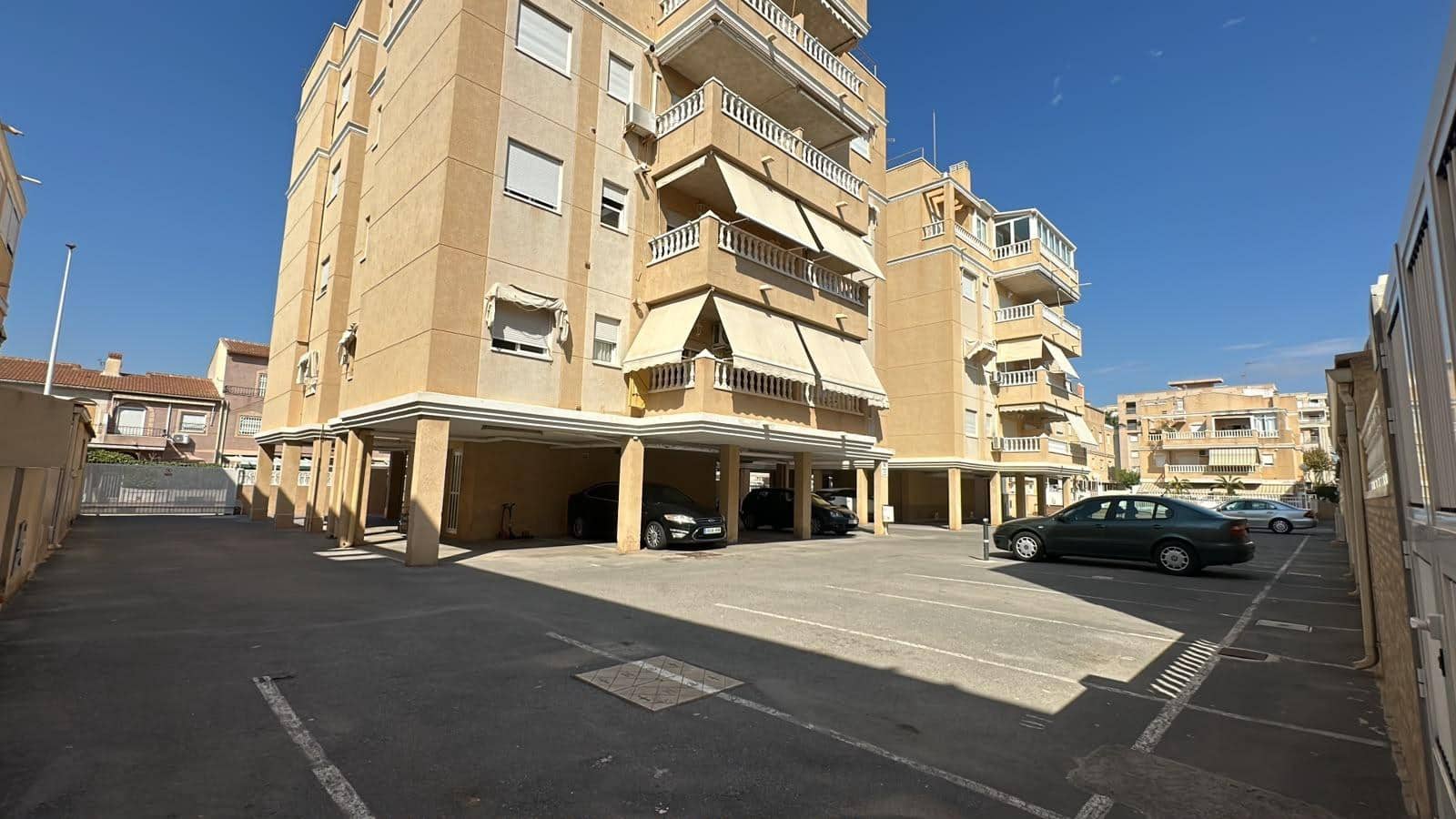 4 camera da letto Villetta a Schiera in vendita in Santa Pola con piscina garage - 265.000 € (Rif: 10081251)