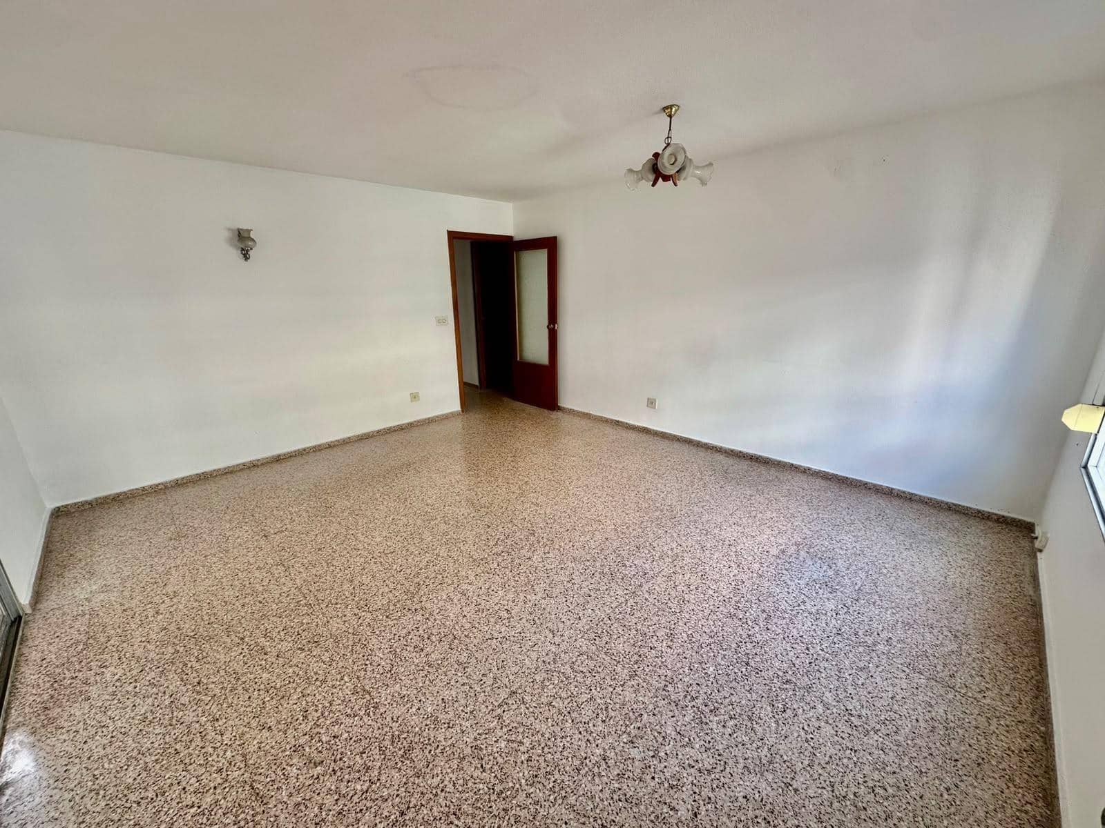 4 soveværelse Lejlighed til salg i Alicante by med garage - € 242.000 (Ref: 10086168)