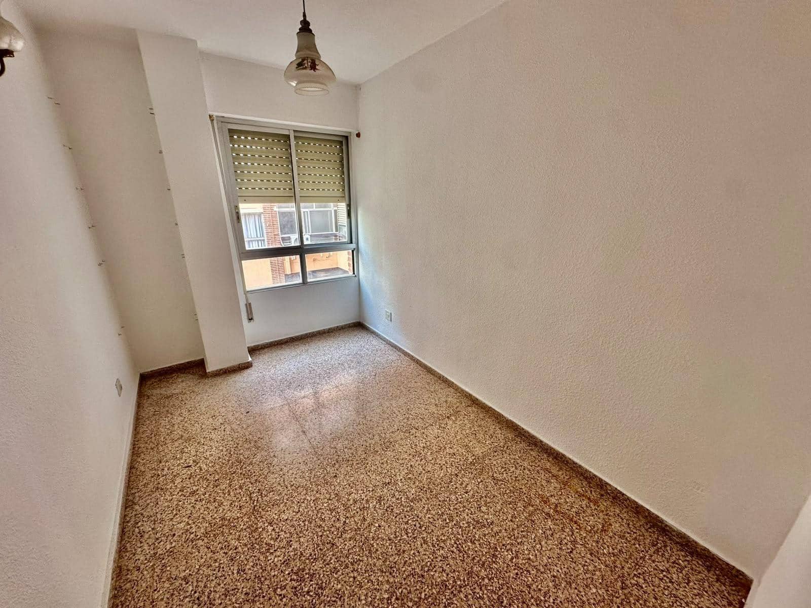 4 soveværelse Lejlighed til salg i Alicante by med garage - € 242.000 (Ref: 10086168)