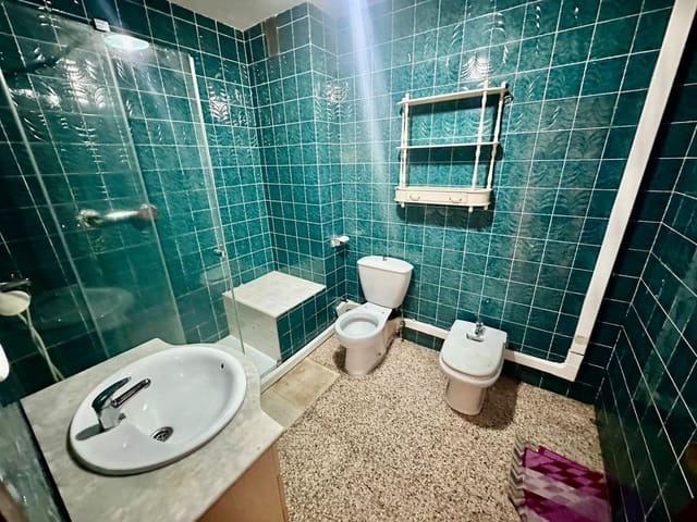 4 soveværelse Lejlighed til salg i Benalúa, Alicante by med garage - € 242.000 (Ref: 10086168)