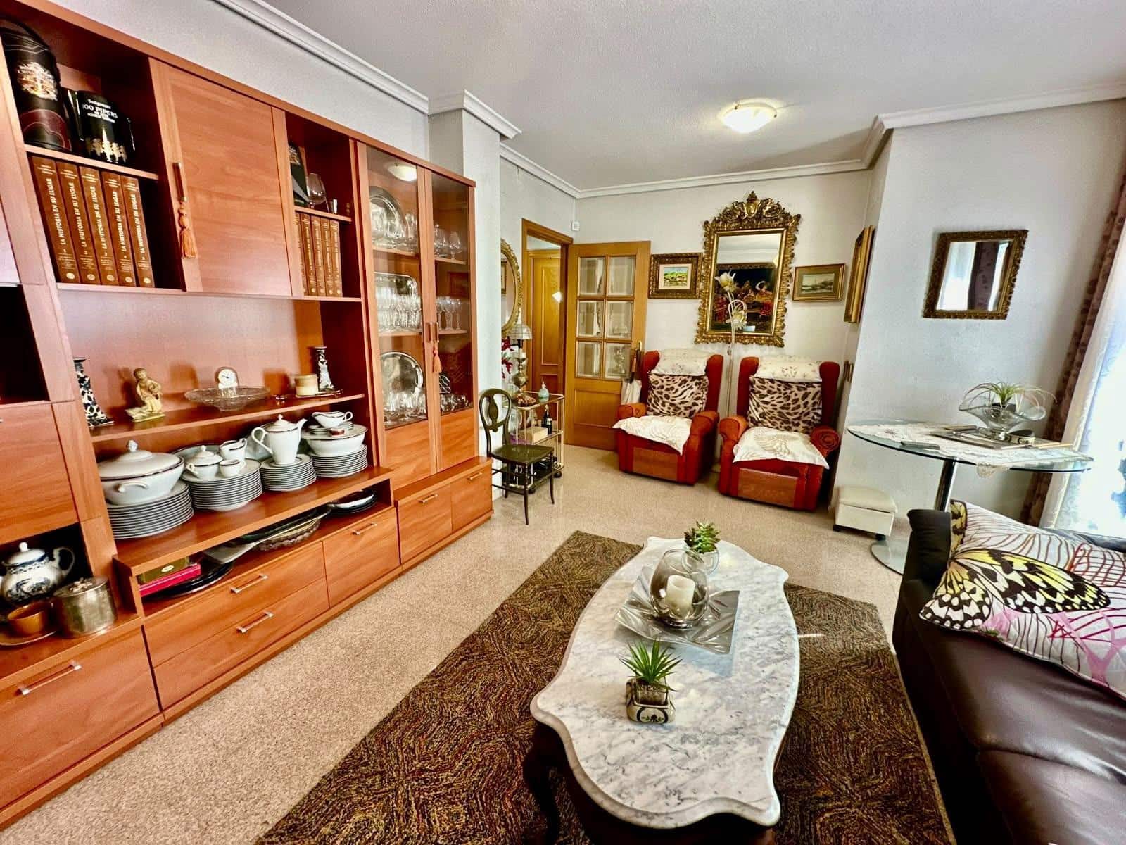 3 slaapkamer Flat te koop in Alicante stad met garage - € 299.000 (Ref: 10100461)