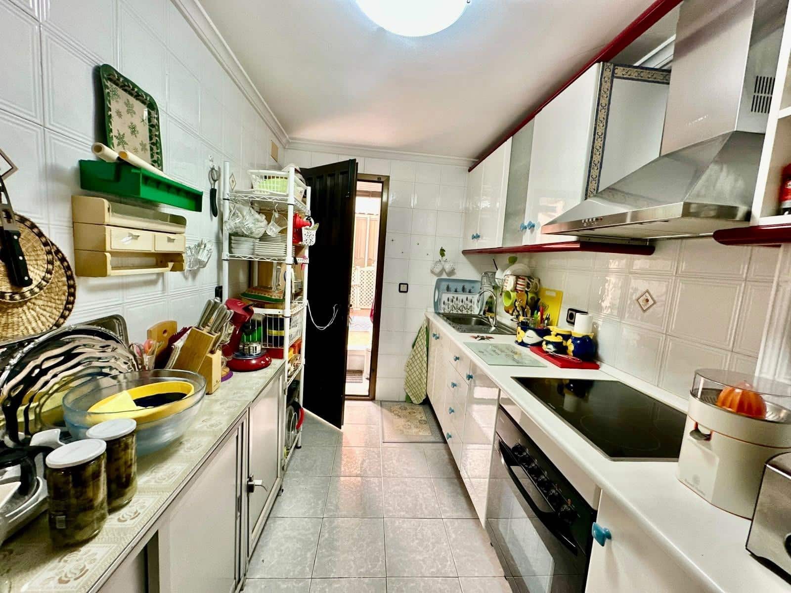 3 slaapkamer Flat te koop in Alicante stad met garage - € 299.000 (Ref: 10100461)