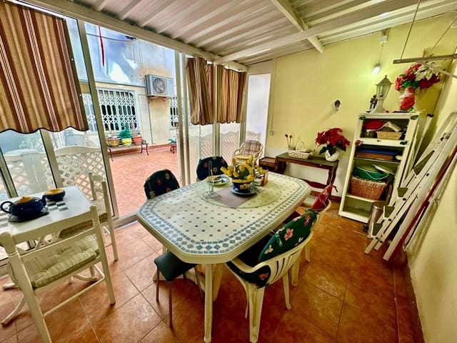 3 slaapkamer Flat te koop in Carolinas Bajas, Alicante stad met garage - € 299.000 (Ref: 10100461)
