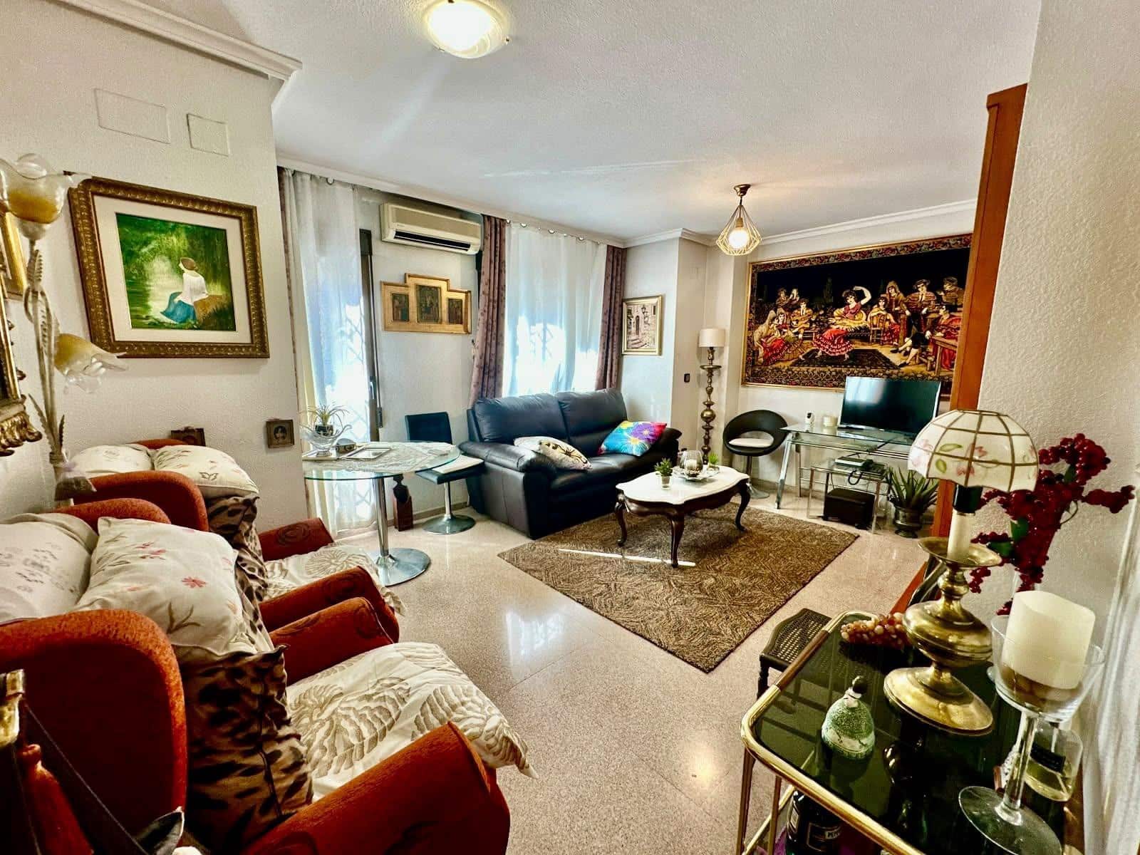 3 slaapkamer Flat te koop in Alicante stad met garage - € 299.000 (Ref: 10100461)