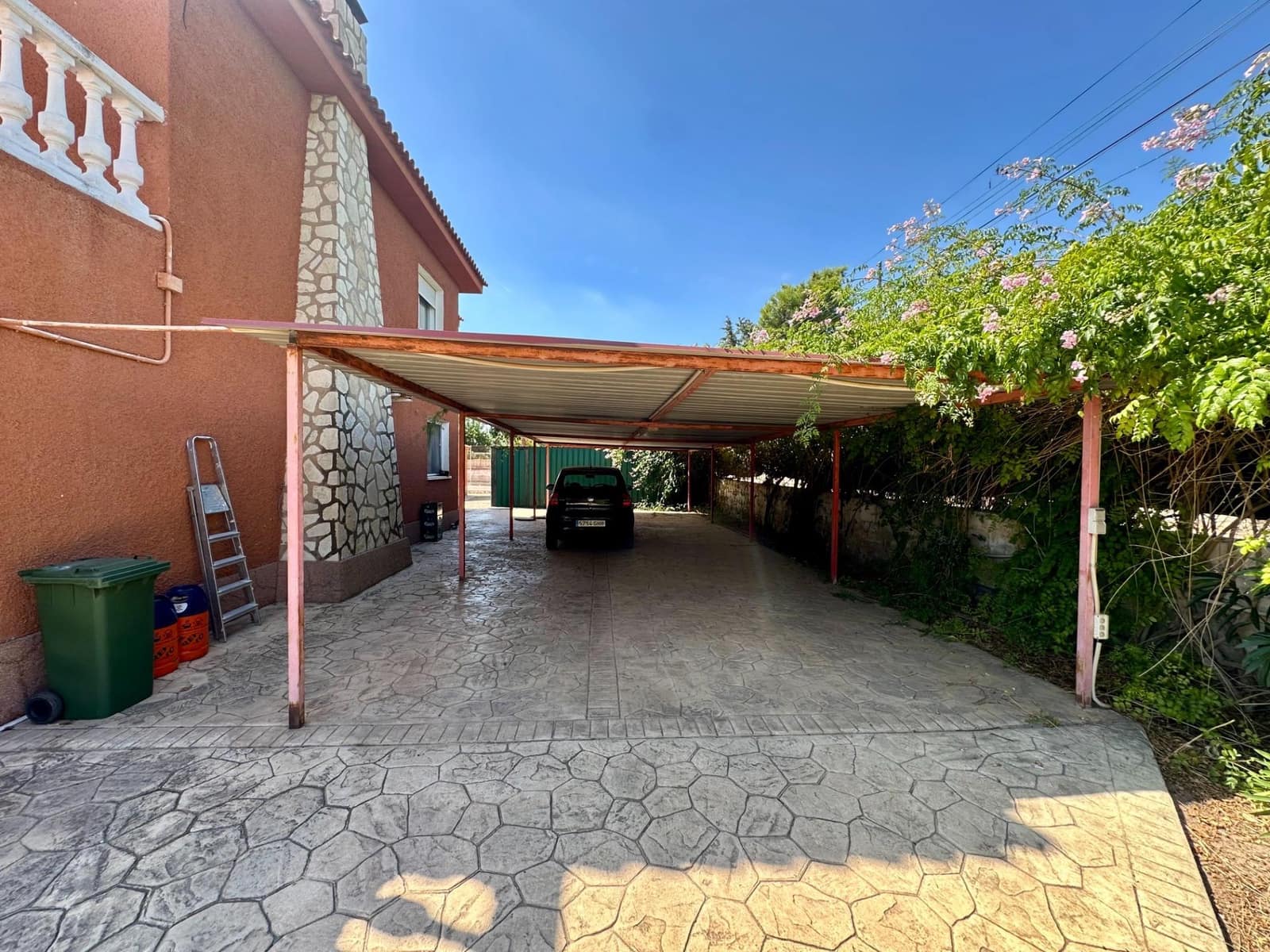 5 chambre Villa/Maison à vendre à San Vicente / Sant Vicent del Raspeig avec piscine garage - 650 000 € (Ref: 10102629)