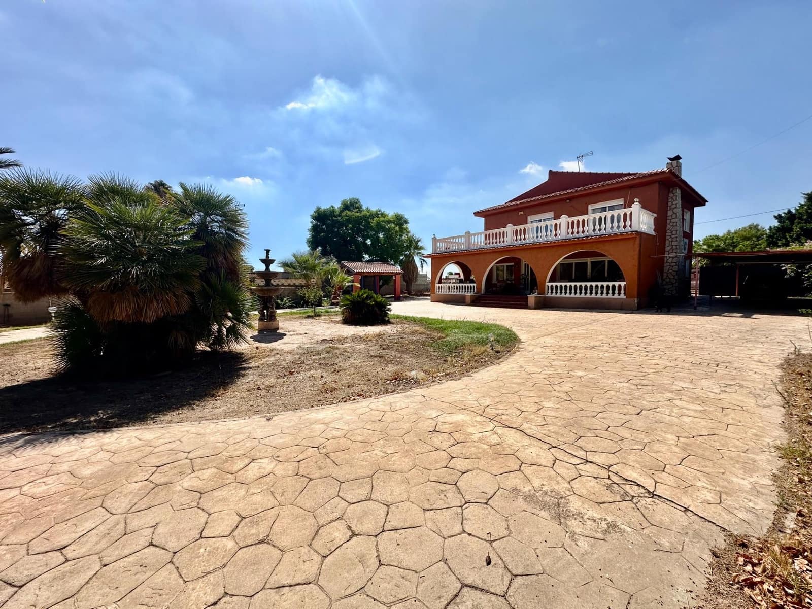 5 chambre Villa/Maison à vendre à San Vicente / Sant Vicent del Raspeig avec piscine garage - 650 000 € (Ref: 10102629)