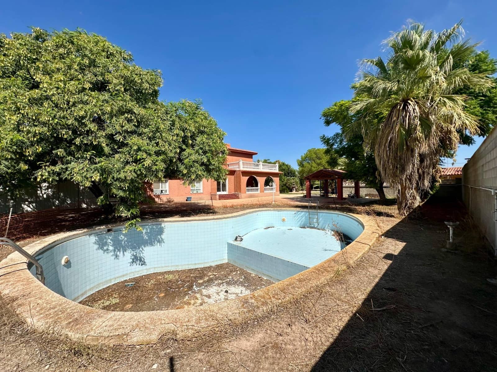 5 chambre Villa/Maison à vendre à San Vicente / Sant Vicent del Raspeig avec piscine garage - 650 000 € (Ref: 10102629)