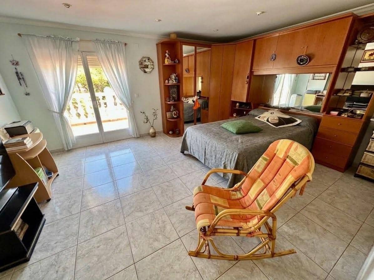 5 bedroom Villa for sale in San Vicente / Sant Vicent del Raspeig with pool garage - € 650,000 (Ref: 10102629)