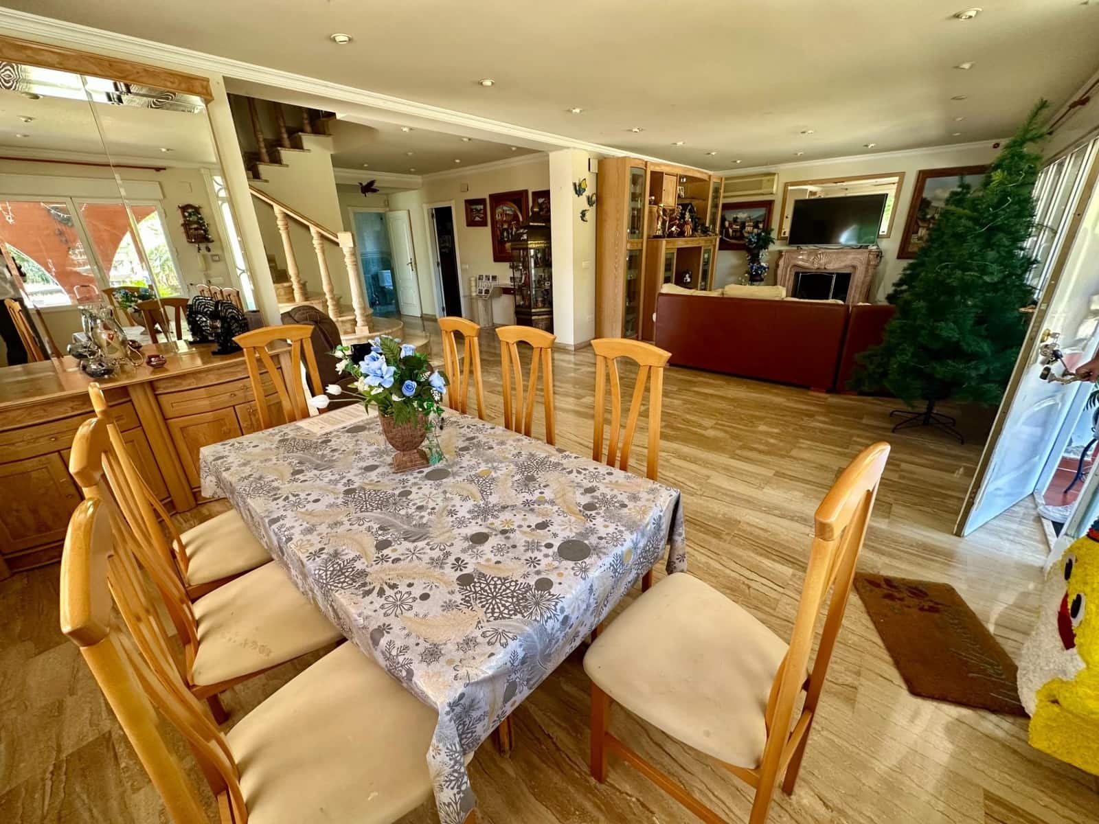 5 bedroom Villa for sale in San Vicente / Sant Vicent del Raspeig with pool garage - € 650,000 (Ref: 10102629)