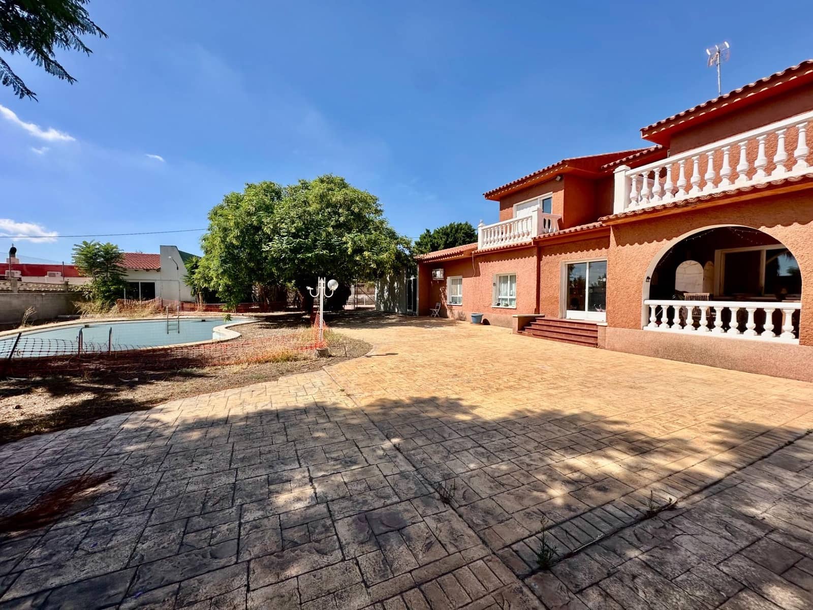 5 bedroom Villa for sale in San Vicente / Sant Vicent del Raspeig with pool garage - € 650,000 (Ref: 10102629)