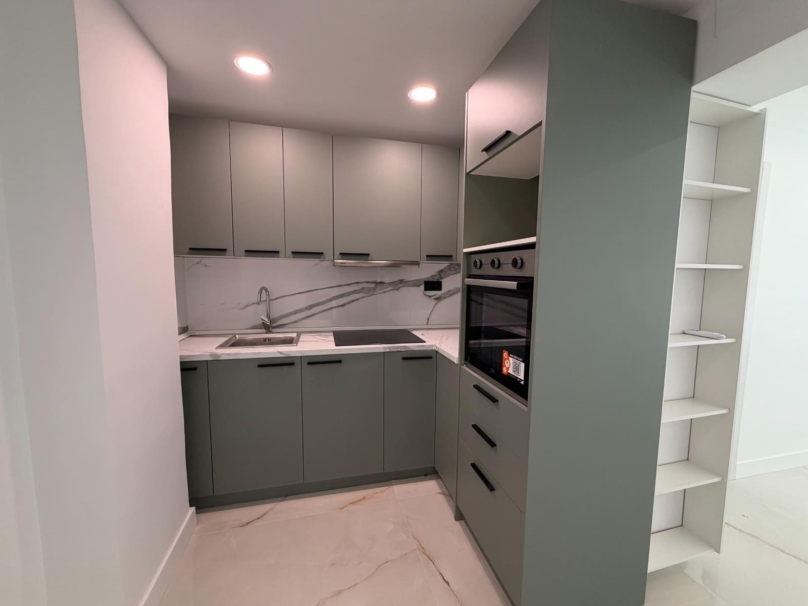 2 soverom Leilighet til salgs i Alicante by - € 210 000 (Ref: 10102630)