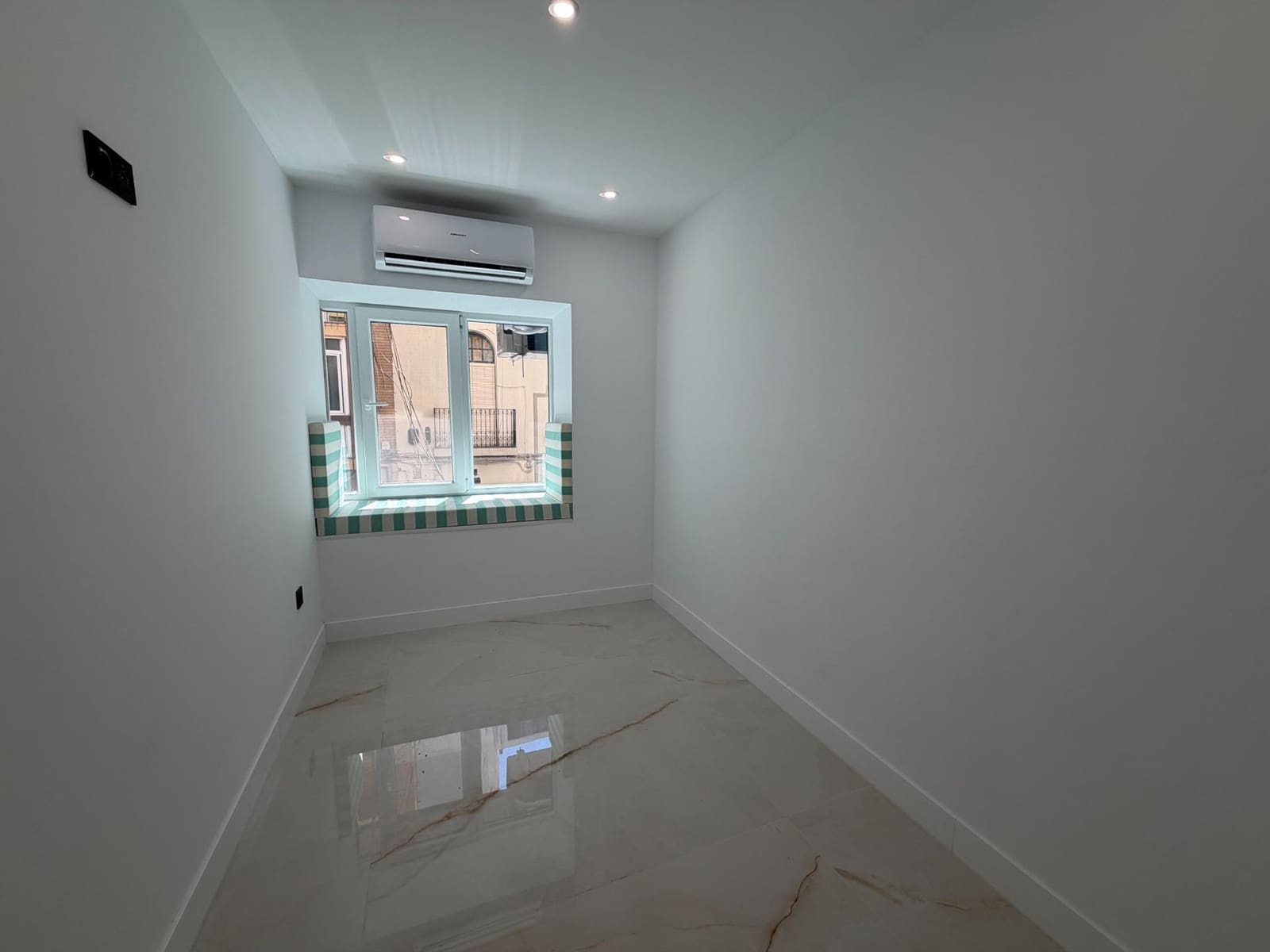 2 soverom Leilighet til salgs i Alicante by - € 210 000 (Ref: 10102630)