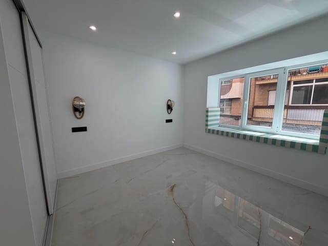 2 soverom Leilighet til salgs i Alicante by - € 210 000 (Ref: 10102630)