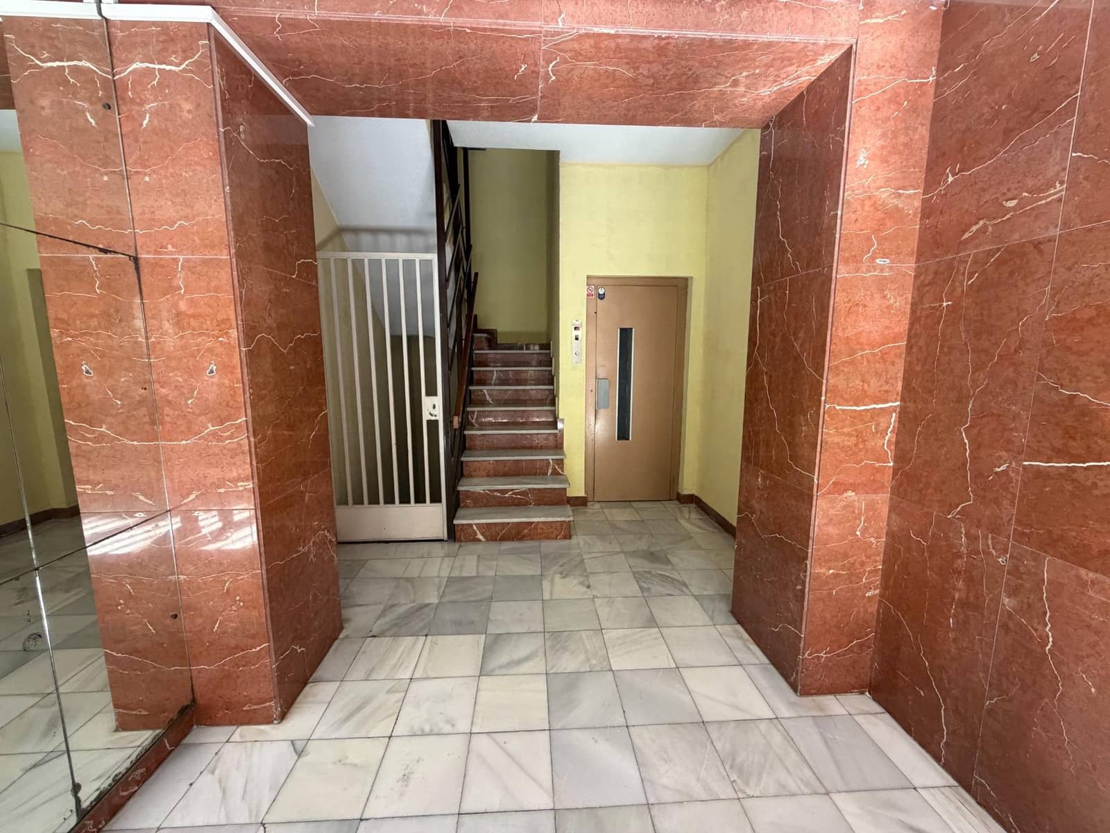 2 soverom Leilighet til salgs i Alicante by - € 210 000 (Ref: 10102630)