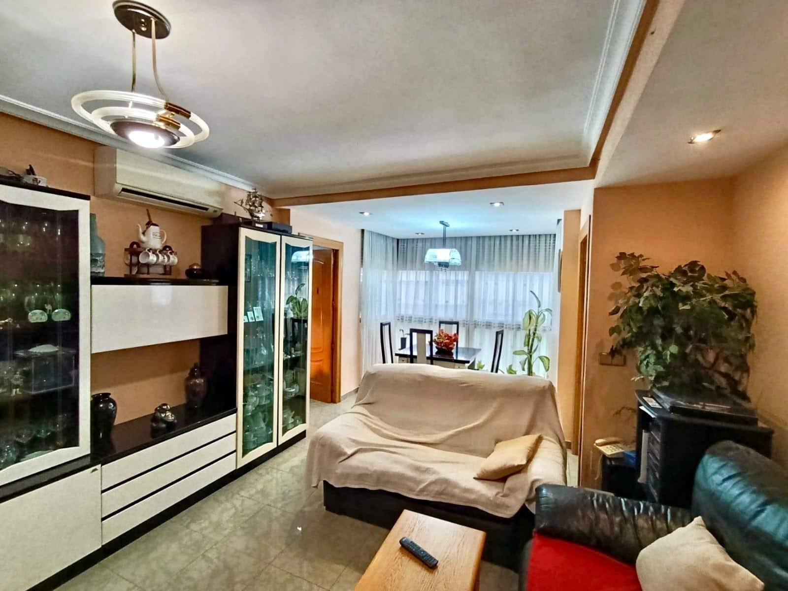 4 bedroom Flat for sale in Alicante / Alacant city with pool garage - € 295,000 (Ref: 10109698)