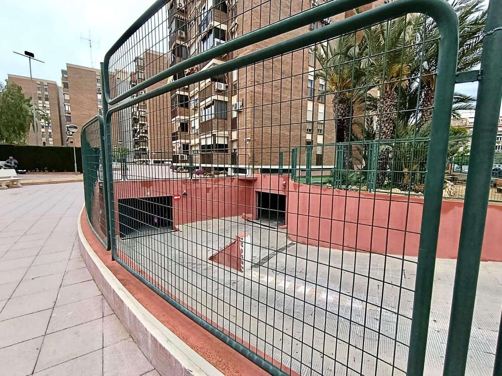 4 bedroom Flat for sale in Alicante / Alacant city with pool garage - € 295,000 (Ref: 10109698)
