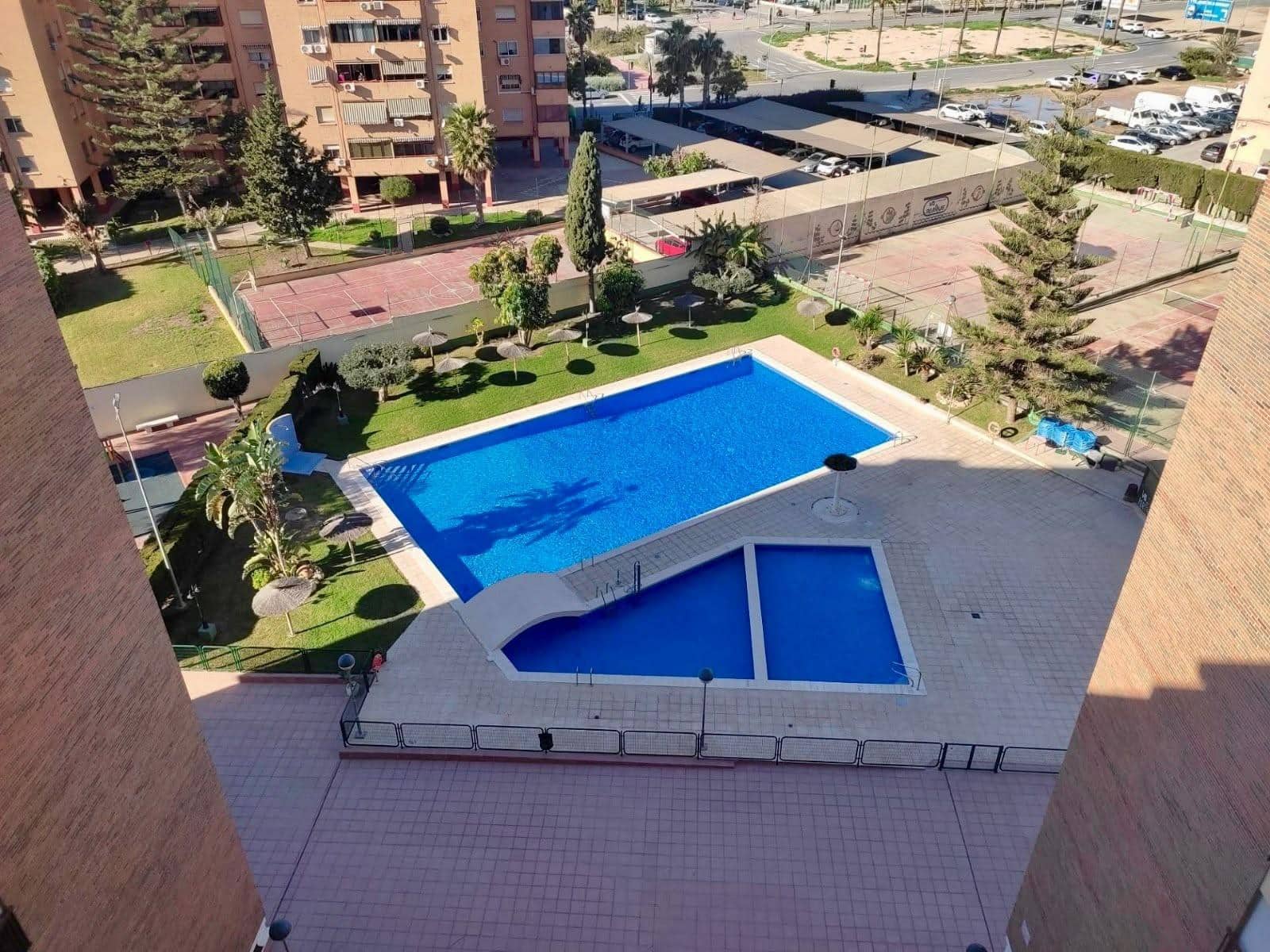 4 bedroom Flat for sale in Alicante / Alacant city with pool garage - € 295,000 (Ref: 10109698)