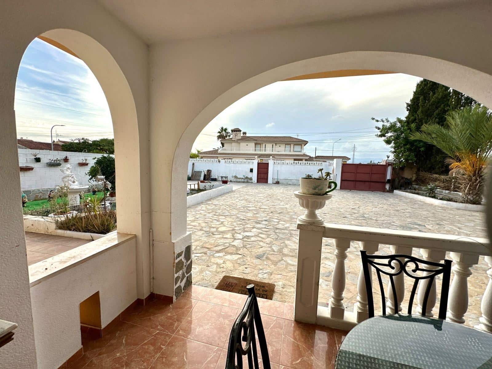 3 soverom Villa til salgs i Muchamiel / Mutxamel med svømmebasseng garasje - € 539 000 (Ref: 10132034)