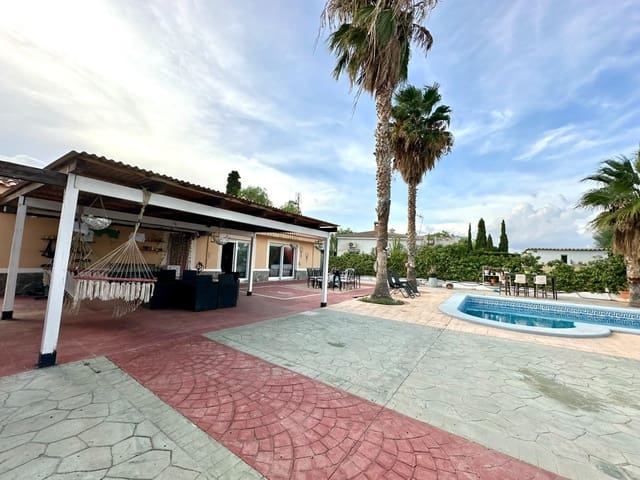 3 soverom Villa til salgs i Muchamiel / Mutxamel med svømmebasseng garasje - € 539 000 (Ref: 10132034)