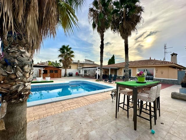 3 soverom Villa til salgs i Muchamiel / Mutxamel med svømmebasseng garasje - € 539 000 (Ref: 10132034)