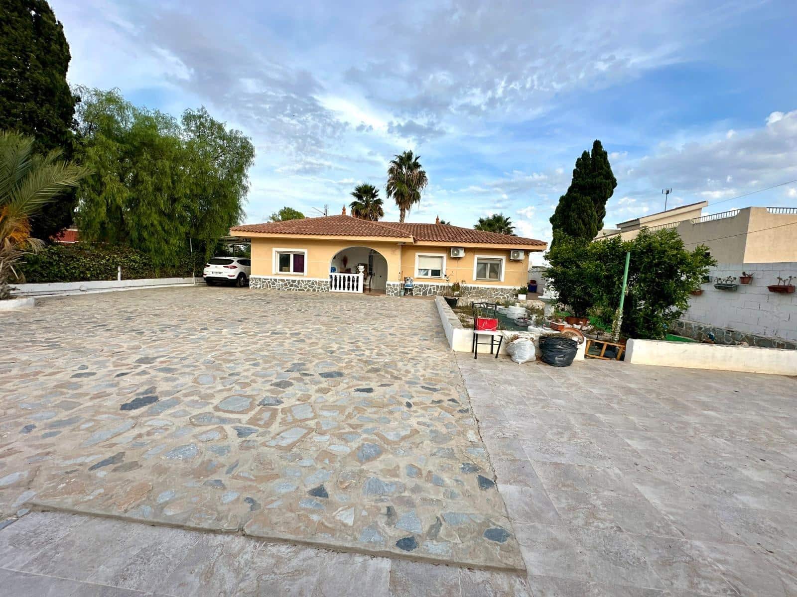 3 bedroom Villa for sale in Muchamiel / Mutxamel with pool garage - € 539,000 (Ref: 10132034)