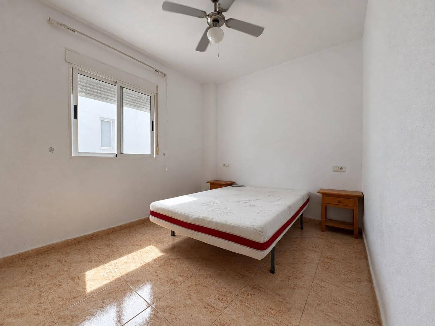1 sovrum Lägenhet till salu i Torrevieja med pool - 127 000 € (Ref: 10068106)