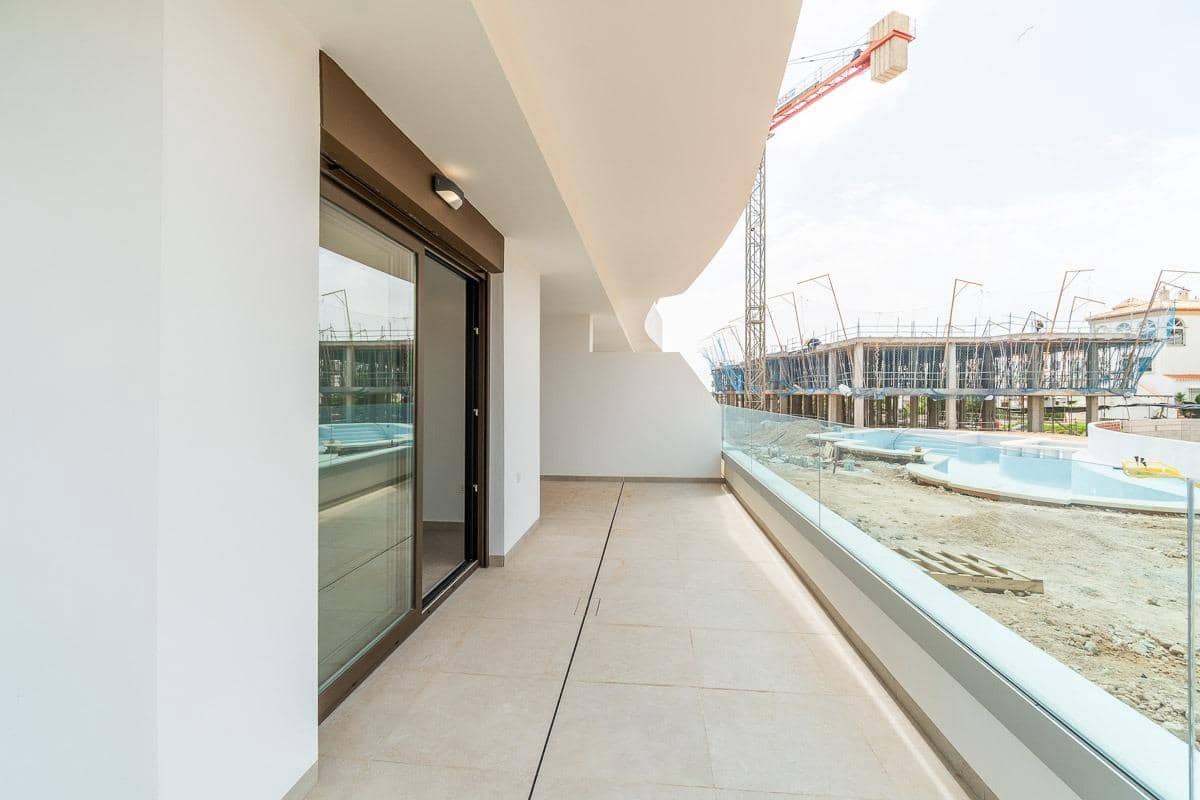 3 sovrum Lägenhet till salu i Playa Flamenca med pool garage - 380 000 € (Ref: 9007405)